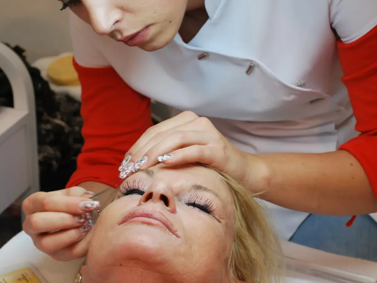 Classic & Volumen Wimpernverlängerung